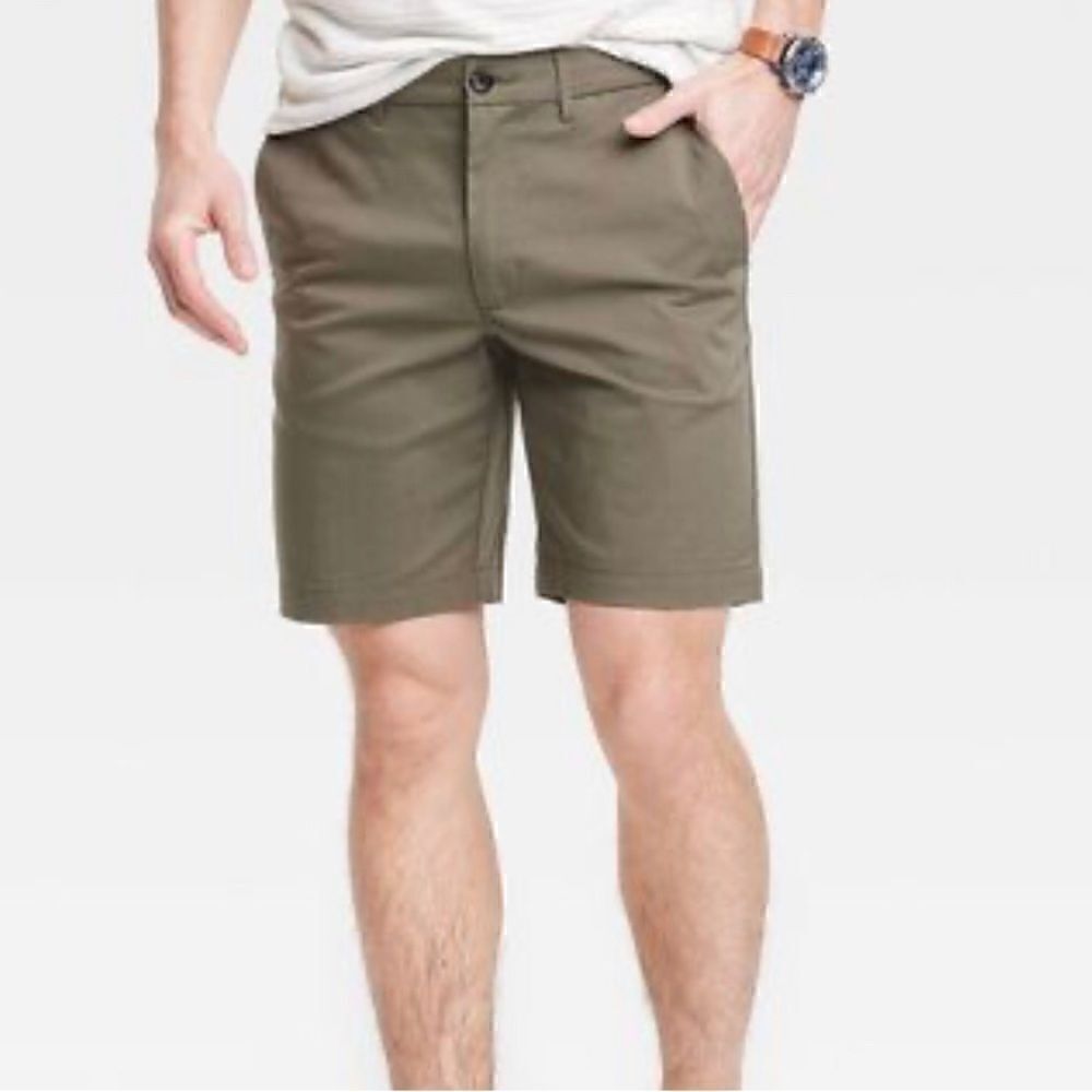 Men's Regular Fit 9" Tech Chino Shorts - Goodfellow & Co size 42 in olive